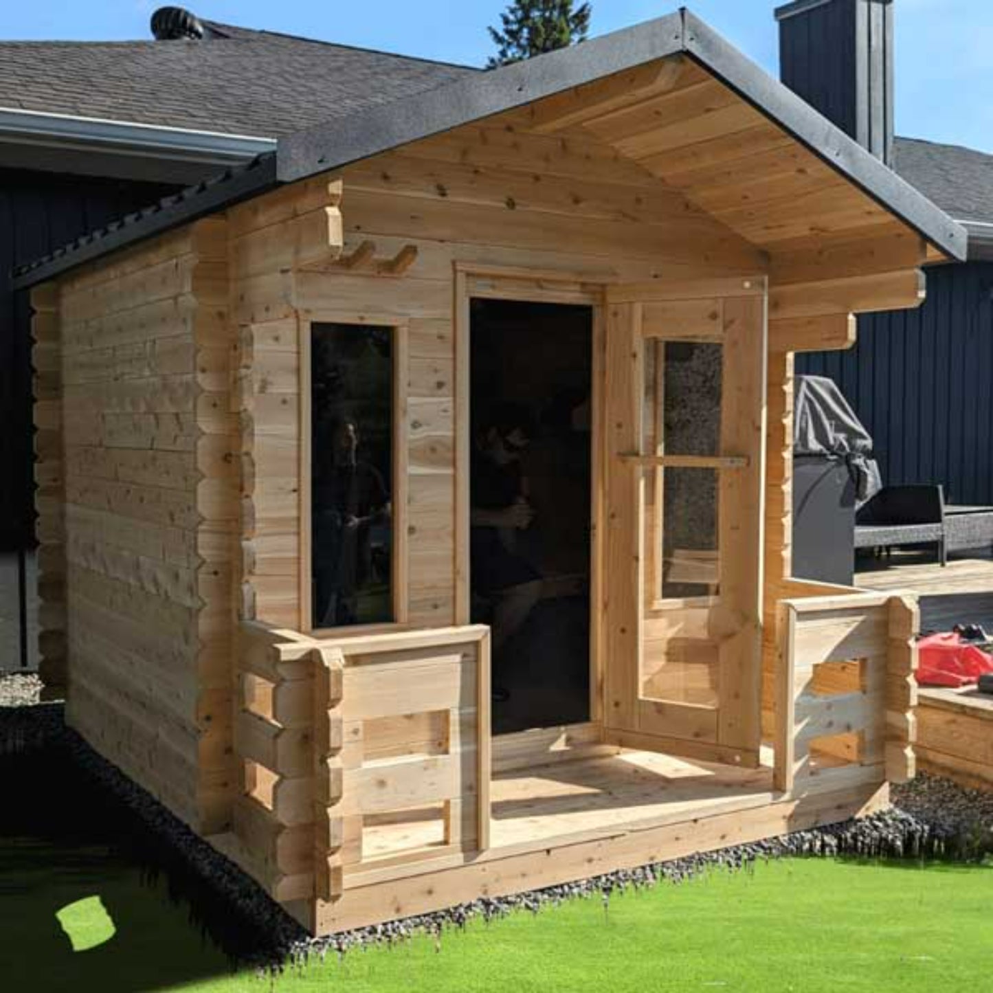 Dundalk Leisurecraft | CT Georgian Cabin Sauna with Porch