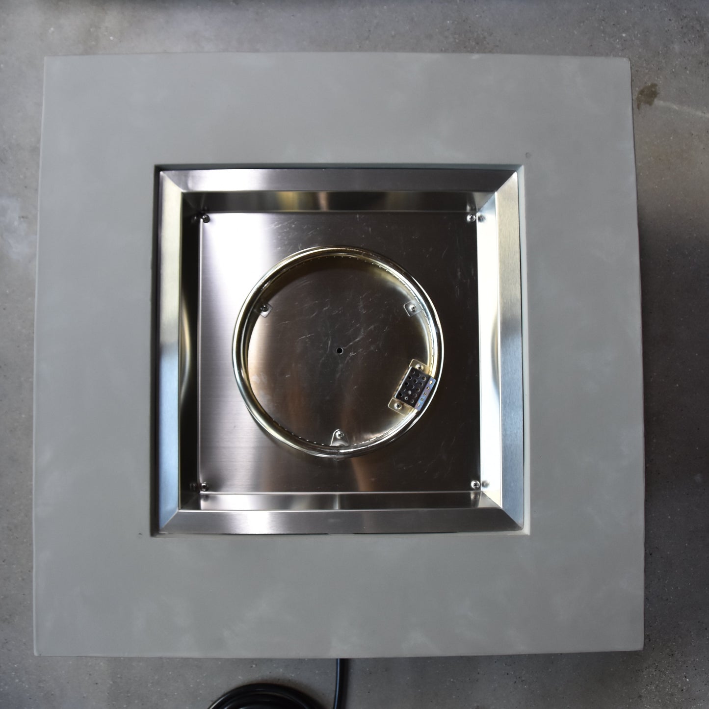 Modeno Westport 34 inch Concrete Fire Table